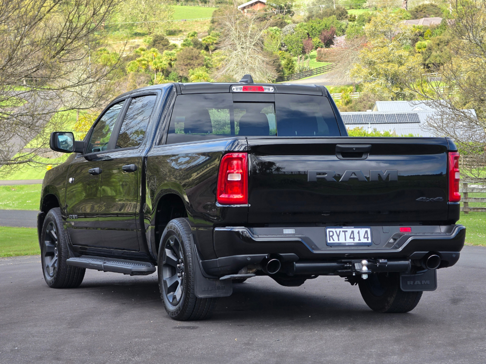 Ram 1500 Express Black Edition