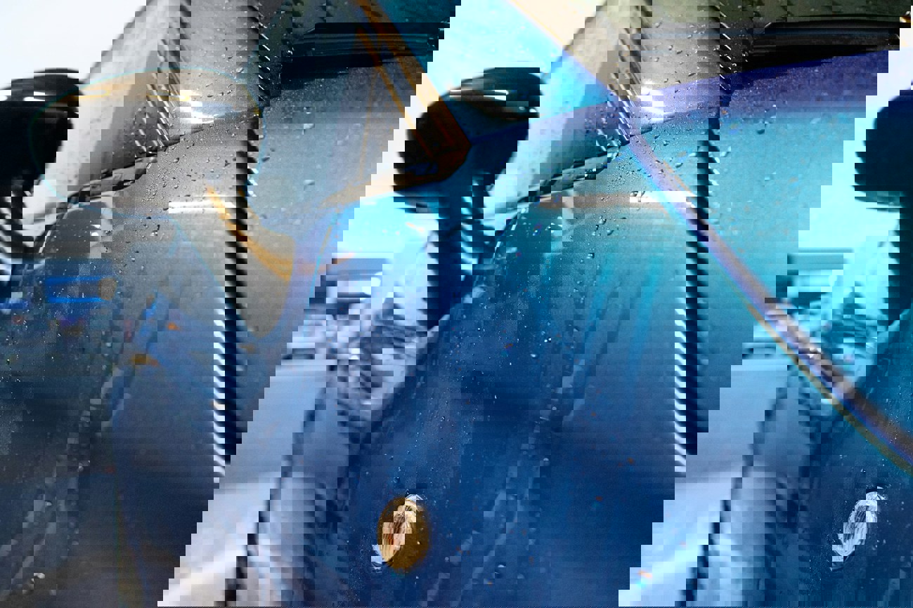 How to remove hard water stains from your car's paintwork