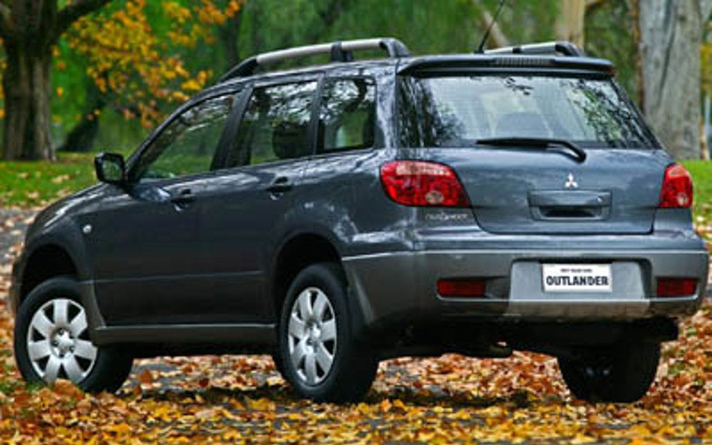 MITSUBISHI AIRTREK 2006 5-Door SUV